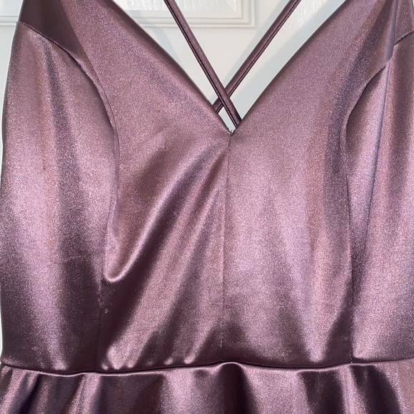 WINDSOR DRESS - Picture 4 of 5